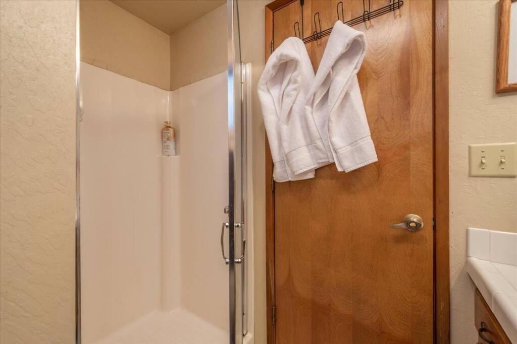3Br Tahoe Donner Cabin With Hoa Perks Like Pools Hot-Tub Minutes To Trails Lake Golf Truckee Exteriér fotografie