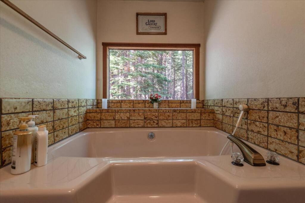 3Br Tahoe Donner Cabin With Hoa Perks Like Pools Hot-Tub Minutes To Trails Lake Golf Truckee Exteriér fotografie