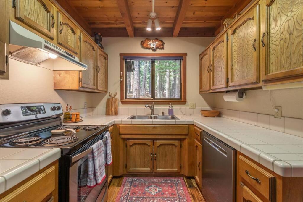 3Br Tahoe Donner Cabin With Hoa Perks Like Pools Hot-Tub Minutes To Trails Lake Golf Truckee Exteriér fotografie