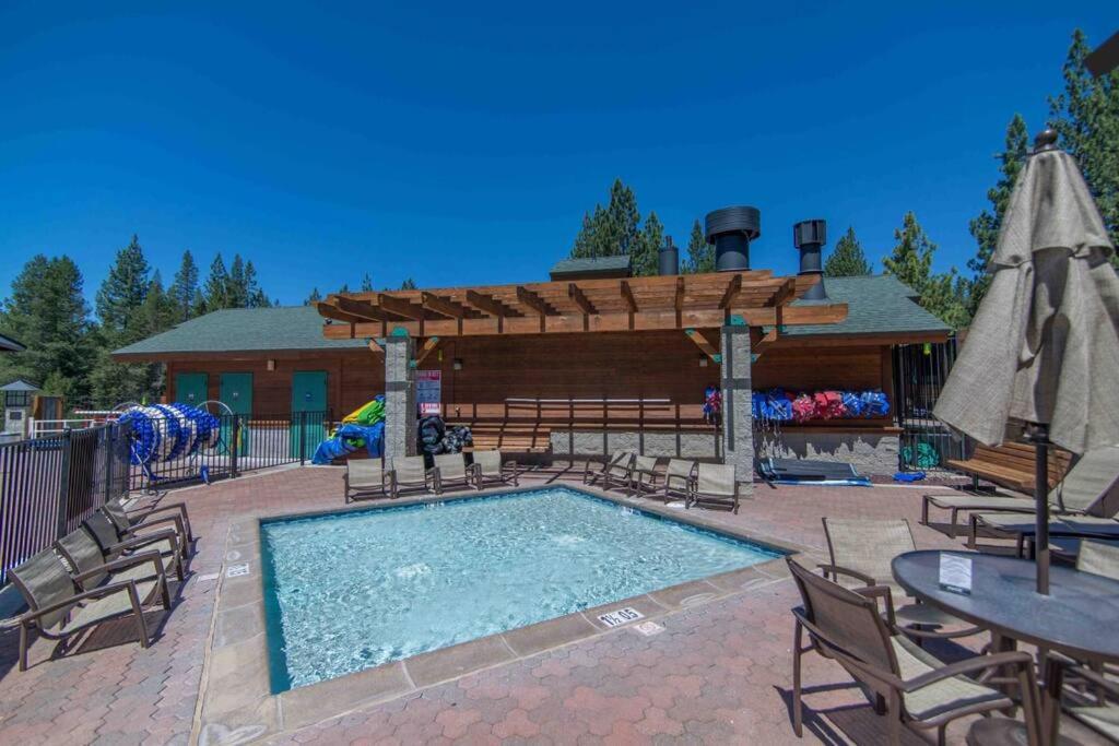 3Br Tahoe Donner Cabin With Hoa Perks Like Pools Hot-Tub Minutes To Trails Lake Golf Truckee Exteriér fotografie